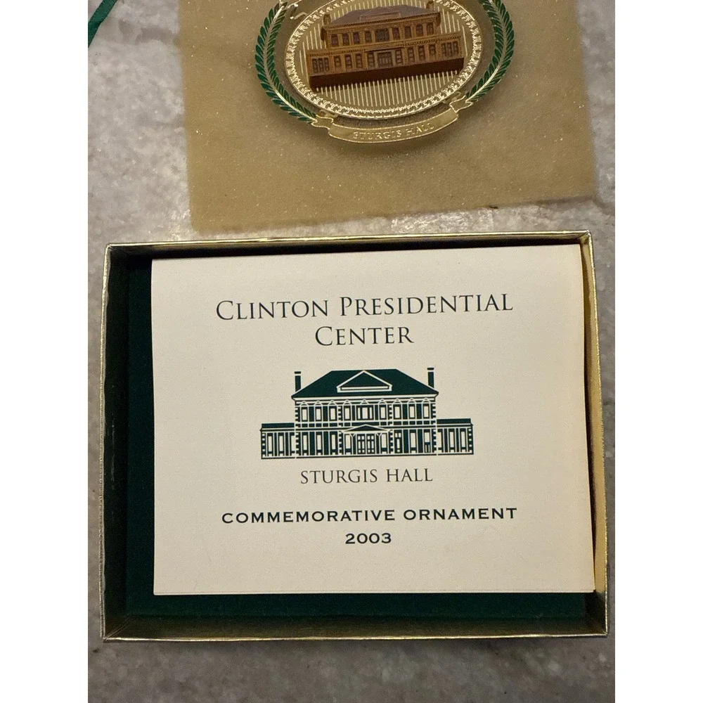 Clinton Presidential Center Sturgis Hall Commemorative‎ Ornament 2003 Gold Tone